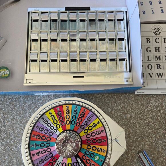 Wheel Of Fortune Deluxe 25th Silver Anniversary Edition with all pieces 2007 - Picture 4 of 8